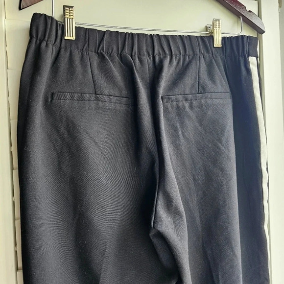 Old Navy Black White Side Panel Ankle Pants size 10 M - Picture 3 of 4